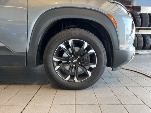 Used 2022 Chevrolet TrailBlazer LT AWD/4WD image 14
