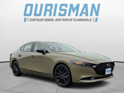 Used 2024 MAZDA MAZDA3 s image 1