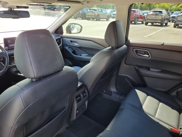 Used 2021 Nissan Rogue SL FWD image 13