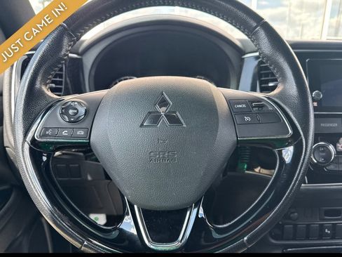 Used 2018 Mitsubishi Outlander LE AWD/4WD image 11