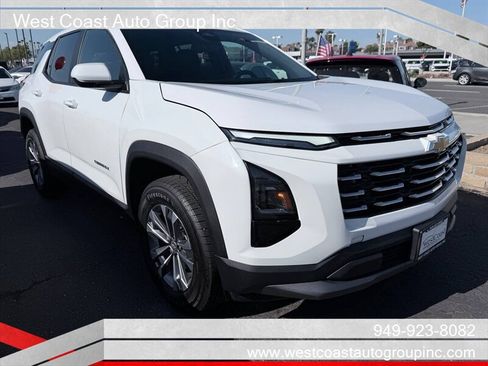Used 2026 Chevrolet Equinox LT FWD image 3