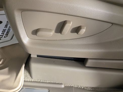 Used 2019 GMC Yukon XL SLT w/ Open Road Package image 18