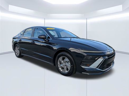 Certified 2026 Hyundai Sonata SE FWD image 2