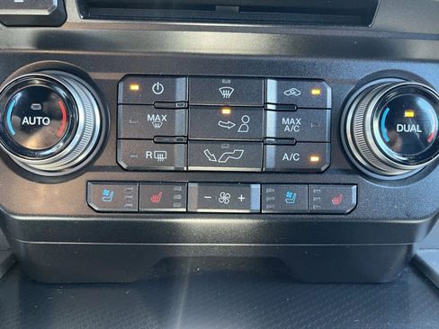 Used 2018 Ford F150 Raptor w/ Equipment Group 802A Luxury AWD/4WD image 37