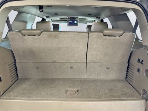 Used 2019 Chevrolet Tahoe LT w/ LT Signature Package image 27