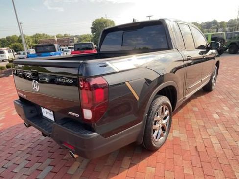 Certified 2021 Honda Ridgeline Black Edition image 9