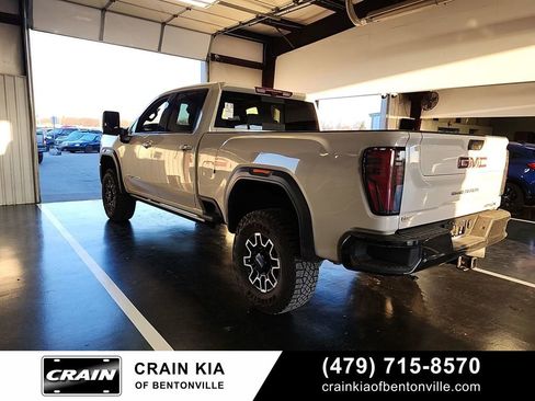 Used 2026 GMC Sierra 2500 AT4X image 3