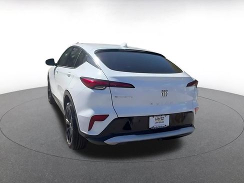 Used 2025 Buick Envista Sport Touring image 11