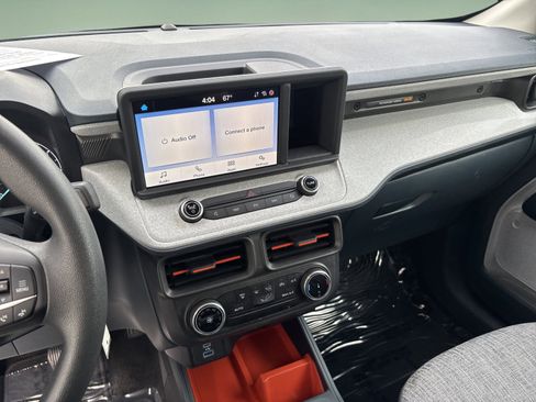 Used 2023 Ford Maverick XLT image 5