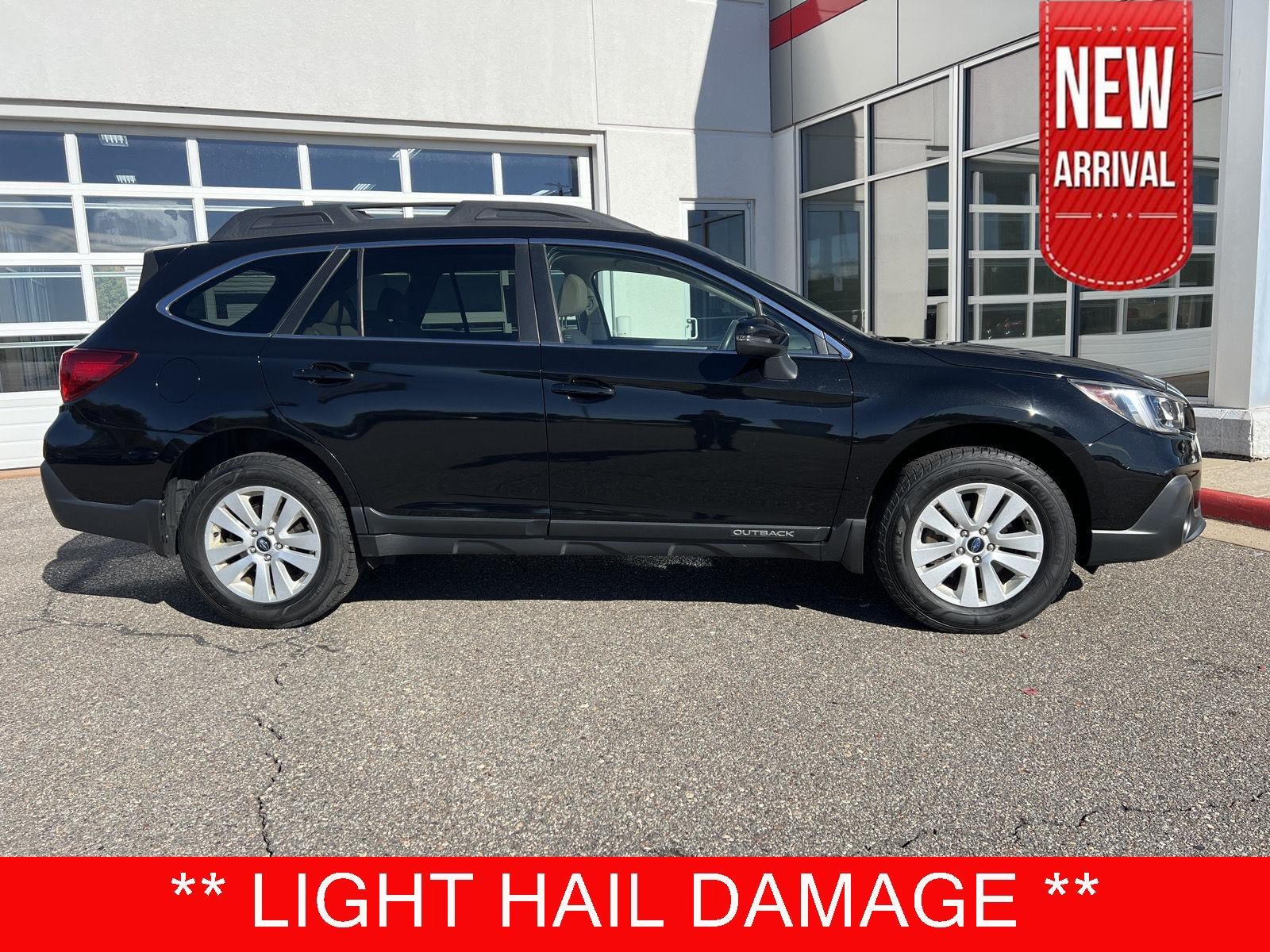 Used 2018 Subaru Outback 2.5i Premium AWD/4WD image 1