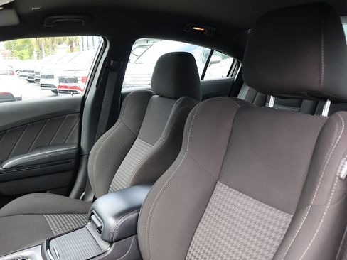 Used 2022 Dodge Charger GT w/ Blacktop Package RWD image 27