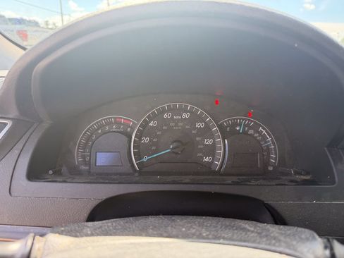 Used 2015 Toyota Camry LE FWD image 15