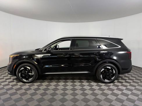 Used 2025 Kia Sorento EX AWD/4WD image 10