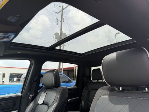 Used 2026 RAM 1500 Limited AWD/4WD image 15