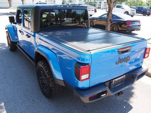 Used 2023 Jeep Gladiator Sport AWD/4WD image 5