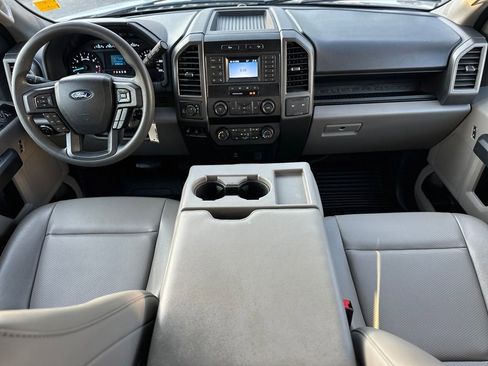 Certified 2022 Ford F250 XL w/ STX Appearance Package AWD/4WD image 3