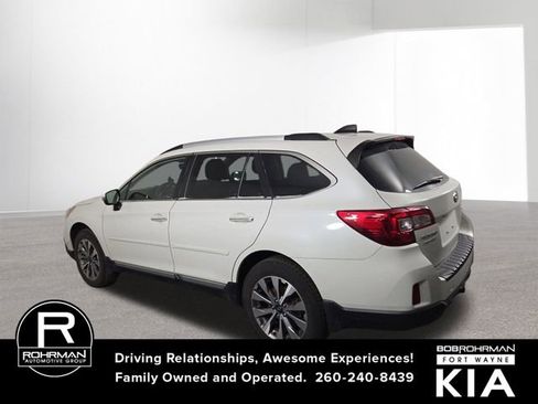 Used 2017 Subaru Outback 3.6R Touring w/ Popular Package #5A image 11