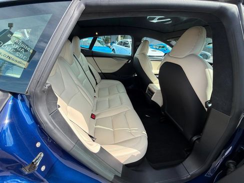 Used 2021 Tesla Model S Long Range Plus AWD/4WD image 30
