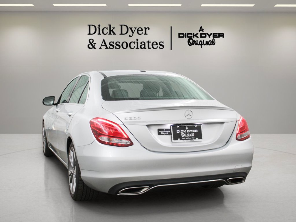 Used 2018 Mercedes-Benz C 300 Sedan image 9