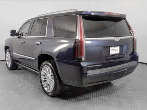 Used 2019 Cadillac Escalade Platinum AWD/4WD image 6