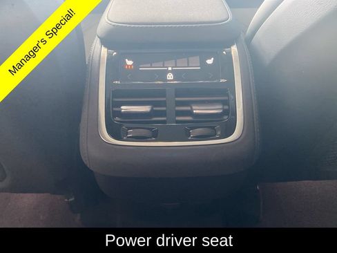 Used 2025 Volvo XC90 B6 Plus AWD/4WD image 13