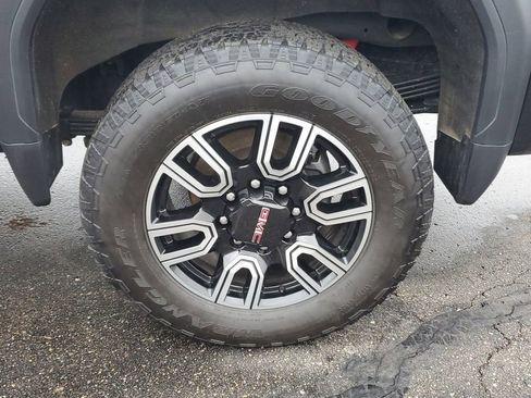 Used 2023 GMC Sierra 2500 AT4 w/ AT4 Premium Plus Package image 5