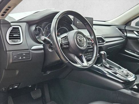 Used 2022 MAZDA CX-9 Touring w/ Touring Premium Package image 9