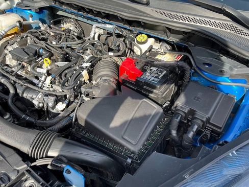 Used 2021 Ford Escape SE w/ SE Sport Appearance Package image 28