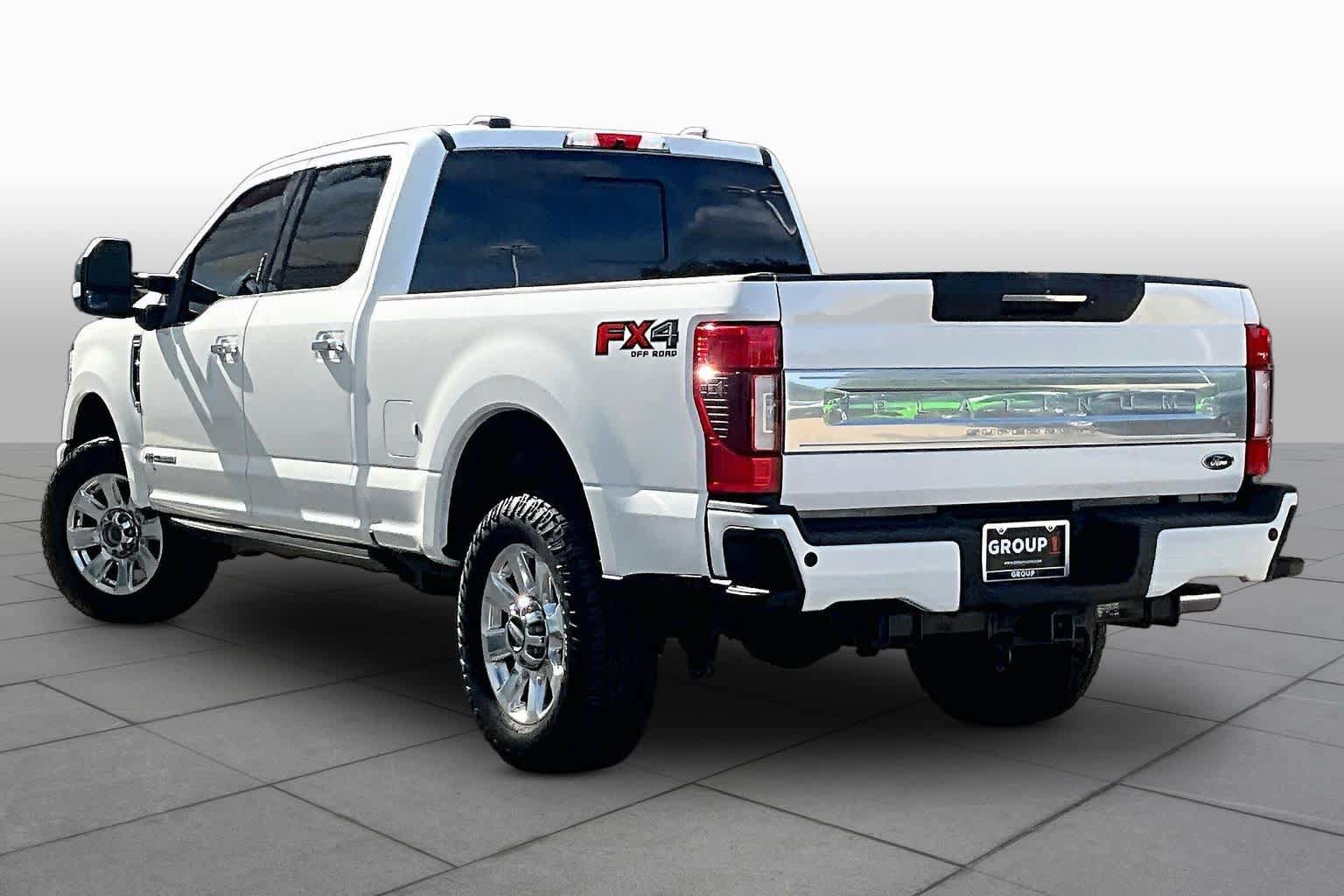 Used 2022 Ford F250 Platinum w/ FX4 Off-Road Package AWD/4WD image 11