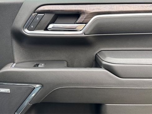 Used 2024 Chevrolet Silverado 1500 LTZ image 21