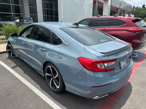 Used 2022 Honda Accord Sport image 3