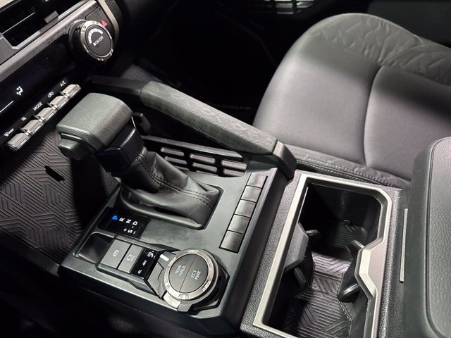 Used 2024 Toyota Tacoma SR5 AWD/4WD image 21