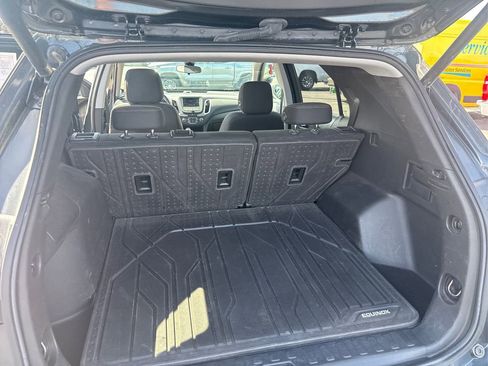 Used 2020 Chevrolet Equinox LT w/ Driver Convenience Package image 21