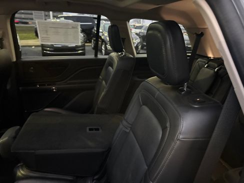 Certified 2023 Lincoln Aviator Reserve w/ Elements Package Plus image 26