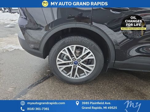 Used 2022 Ford Escape SEL w/ Technology Package image 34
