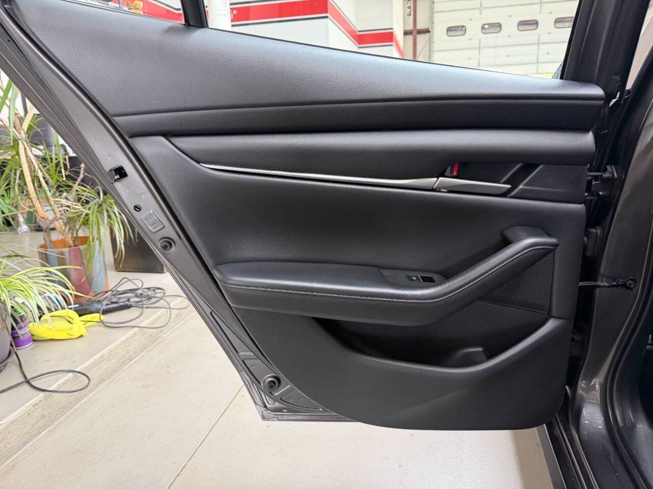 Used 2021 MAZDA MAZDA3 s FWD image 12