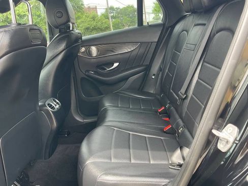 Used 2018 Mercedes-Benz GLC 300 image 12