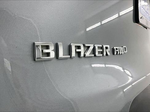 Used 2024 Chevrolet Blazer LT w/ Convenience Package AWD/4WD image 8