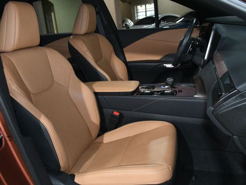 Used 2025 Lexus RX 350 Premium Plus w/ Convenience Package FWD image 8