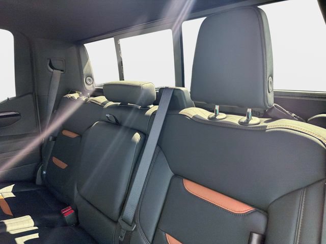 New 2026 GMC Sierra 1500 AT4 w/ AT4 Premium Package AWD/4WD image 12