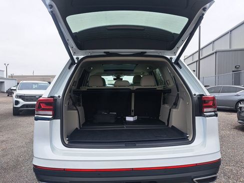 New 2026 Volkswagen Atlas SE FWD image 28