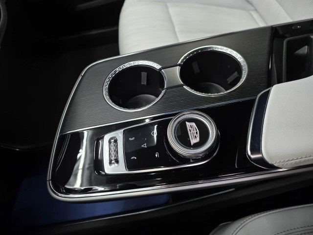 Used 2024 Cadillac Lyriq Luxury AWD/4WD image 30
