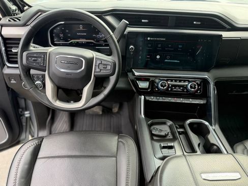 Used 2024 GMC Sierra 2500 Denali w/ Denali Reserve Package image 17