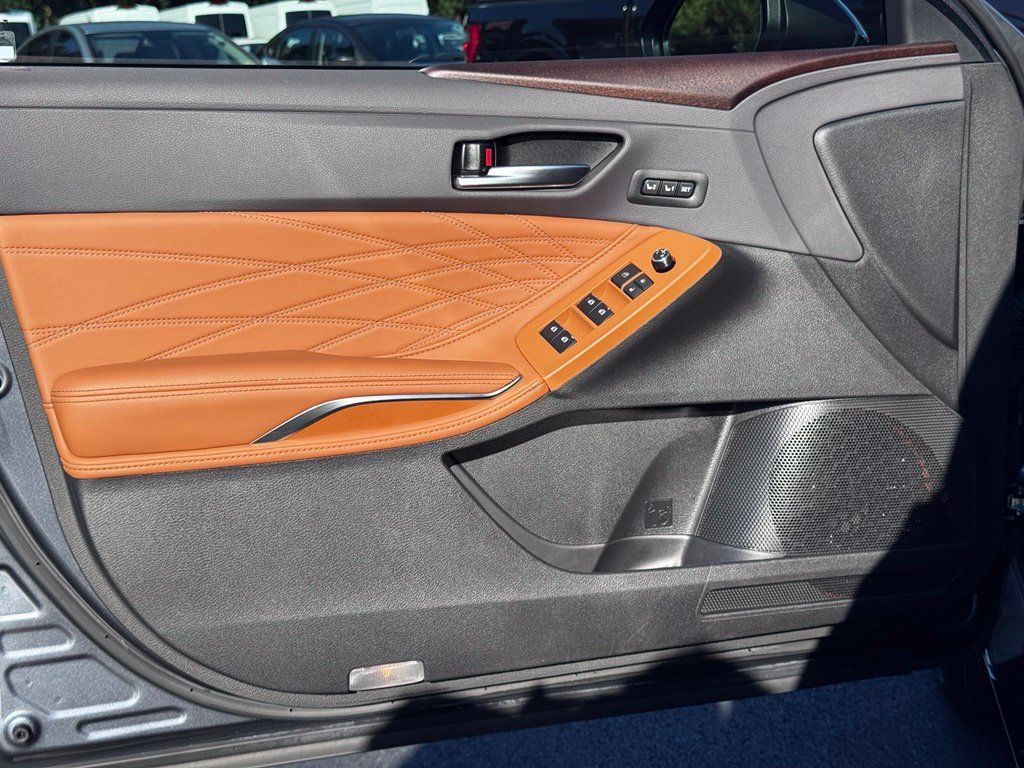Used 2019 Toyota Avalon Limited w/ Advanced Safety Package FWD image 21