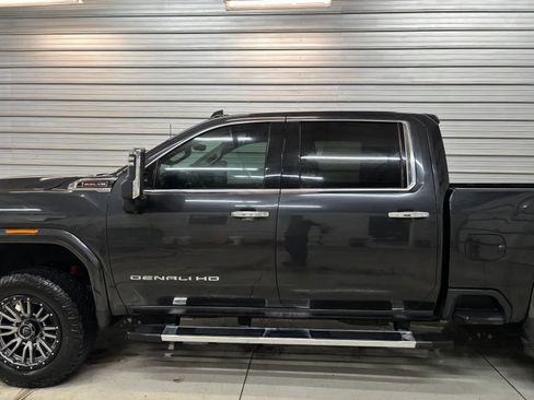 Used 2020 GMC Sierra 3500 Denali w/ Denali Ultimate Package AWD/4WD image 7
