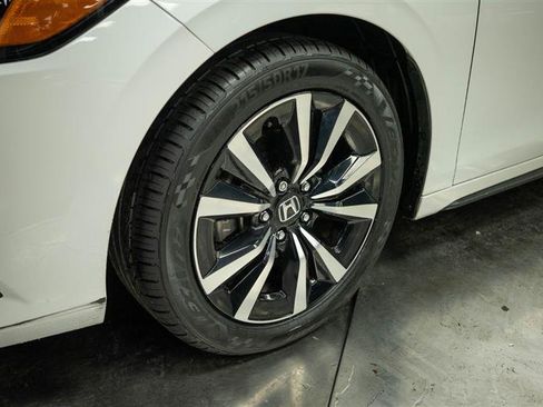 Used 2022 Honda Civic EX-L image 4