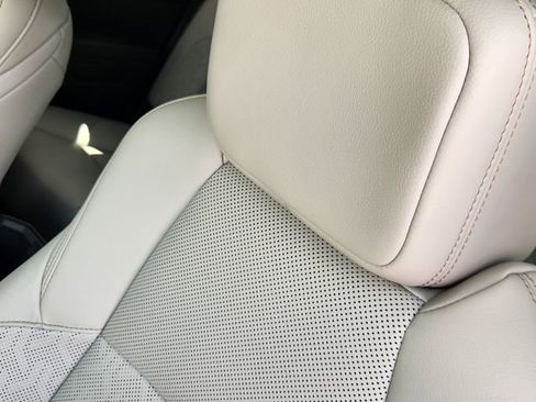 Certified 2025 Toyota Tacoma Limited image 24