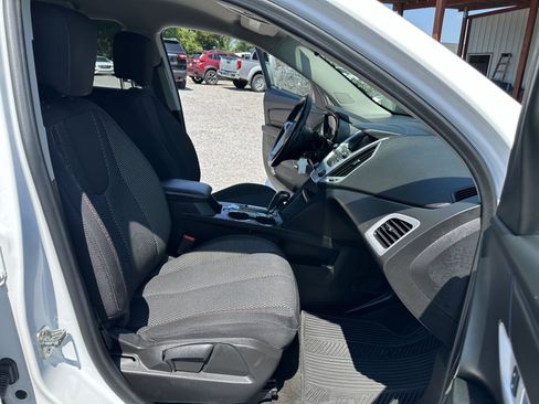 Used 2017 GMC Terrain SLE w/ Convenience Package image 16