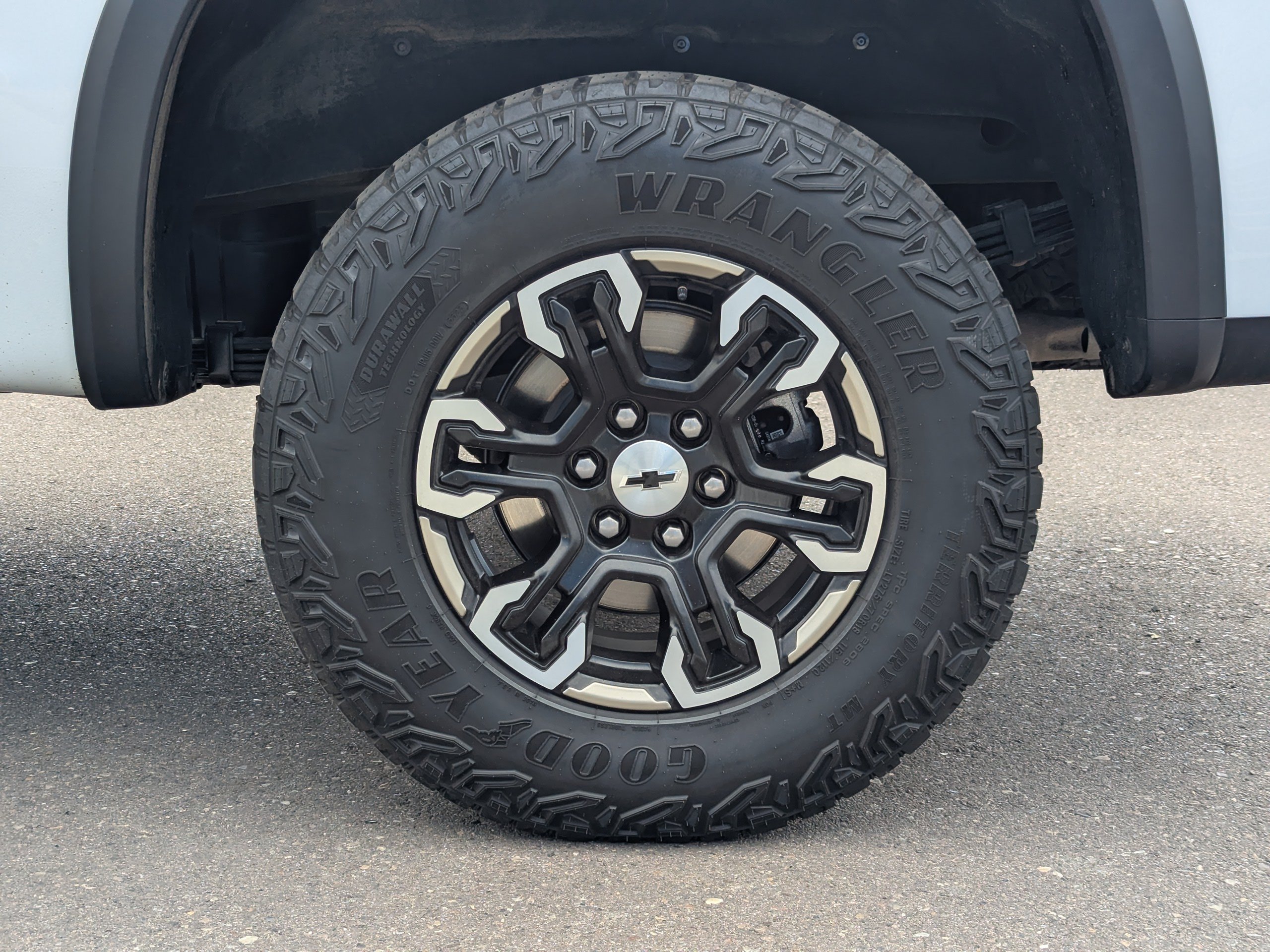 Certified 2024 Chevrolet Silverado 1500 ZR2 AWD/4WD image 54