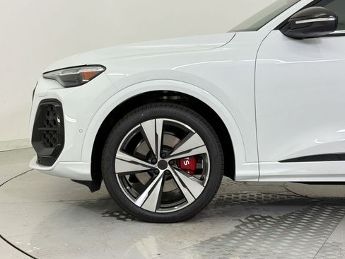 New 2026 Audi SQ5 Premium Plus image 12